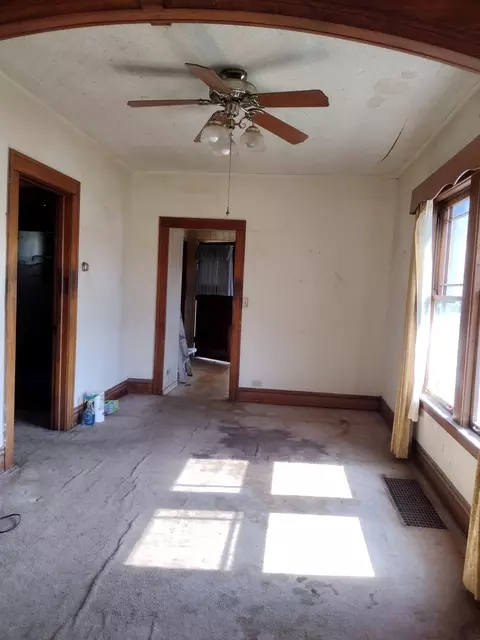 Living - 4021 Deyo Ave, Brookfield, IL 60513 photo 3 of 3