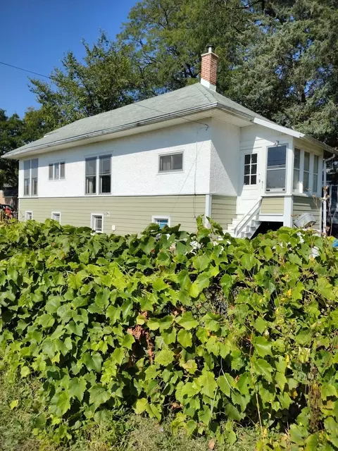 Exterior - 4021 Deyo Ave, Brookfield, IL 60513 photo 2 of 5