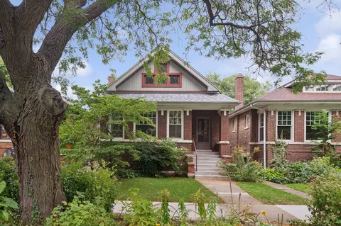 2720 W Gunnison St, Chicago, IL 60625