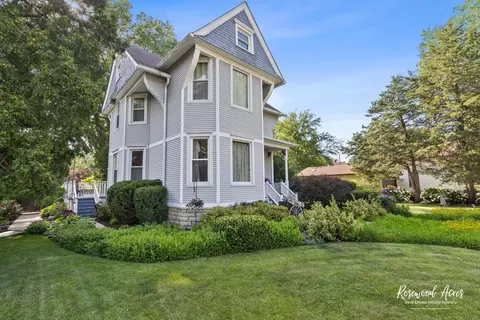 217 N Maple St, Momence, IL 60954