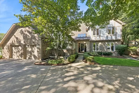 327 Bonnie Brae Rd, Hinsdale, IL 60521