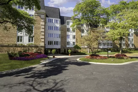 150 Lake Blvd #154, Buffalo Grove, IL 60089