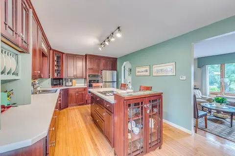Kitchen - 21 W211 North Ln, Itasca, IL 60143 photo 4 of 4