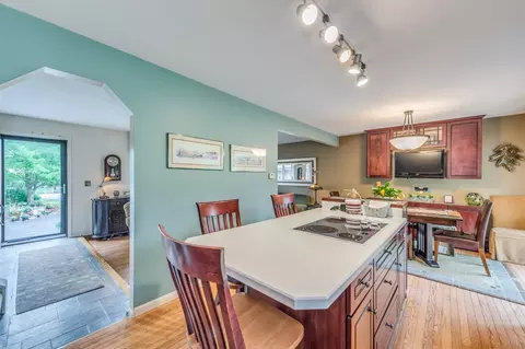Kitchen - 21 W211 North Ln, Itasca, IL 60143 photo 1 of 4