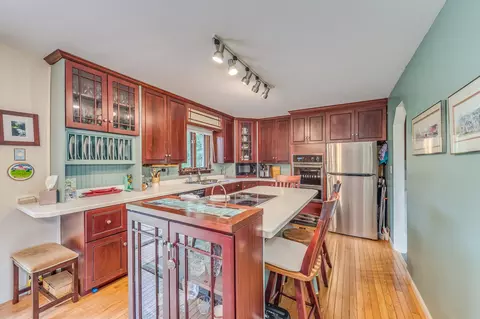 Kitchen - 21 W211 North Ln, Itasca, IL 60143 photo 3 of 4