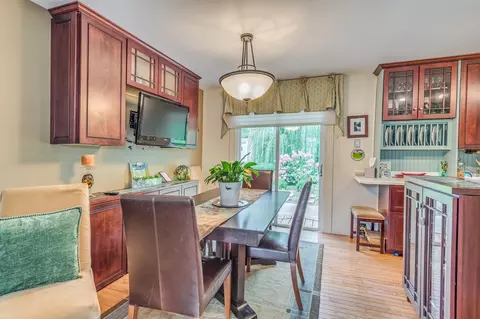 Dining - 21 W211 North Ln, Itasca, IL 60143 photo 1 of 1