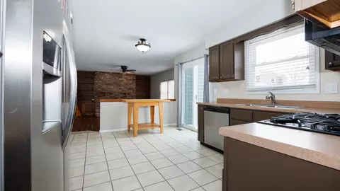 Kitchen - 2007 Fallen Oak Rd, Bloomington, IL 61704 photo 1 of 3