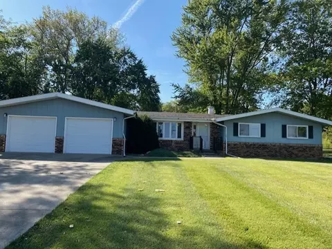 2937 E 6th Rd, Lasalle, IL 61301