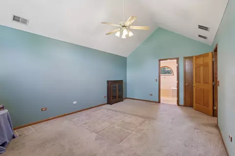 7718 Virginia Ct, Willowbrook, IL 60527 photo 19