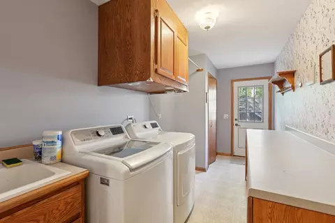 7718 Virginia Ct, Willowbrook, IL 60527 photo 31