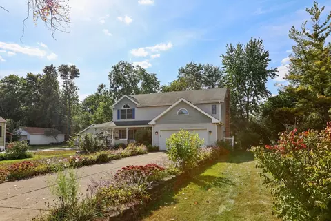 7718 Virginia Ct, Willowbrook, IL 60527 photo 2