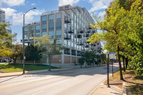 61 W 15th St #503, Chicago, IL 60605