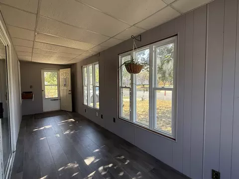 Exterior - 509 E 9th St, Rock Falls, IL 61071 photo 2 of 5