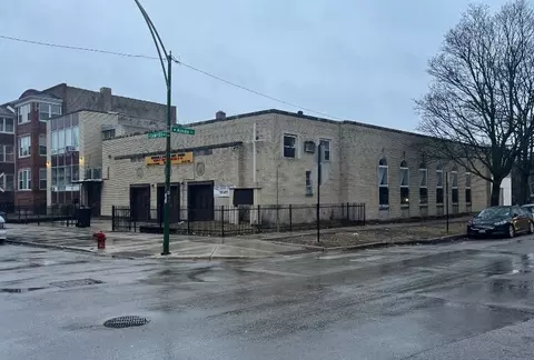 4854 N Sawyer Ave, Chicago, IL 60625
