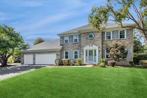 2279 Kaskaskia Ct, Naperville, IL 60565