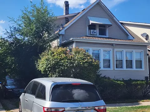 2724 N Mobile Ave, Chicago, IL 60639