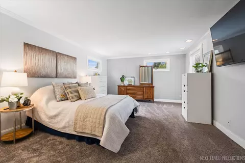 Bedroom - 2440 S 20th Ave, Broadview, IL 60155 photo 1 of 4