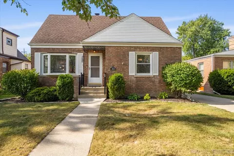 2440 S 20th Ave, Broadview, IL 60155