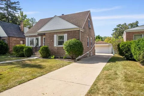 Exterior - 2440 S 20th Ave, Broadview, IL 60155 photo 4 of 5