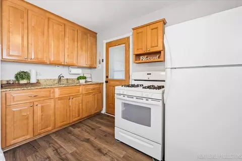 Kitchen - 2440 S 20th Ave, Broadview, IL 60155 photo 1 of 1