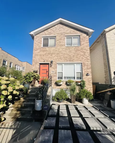 7019 S Union St, Chicago, IL 60621