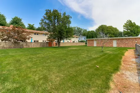 Exterior - 2202 E Lincoln St #7, Bloomington, IL 61701 photo 13 of 13