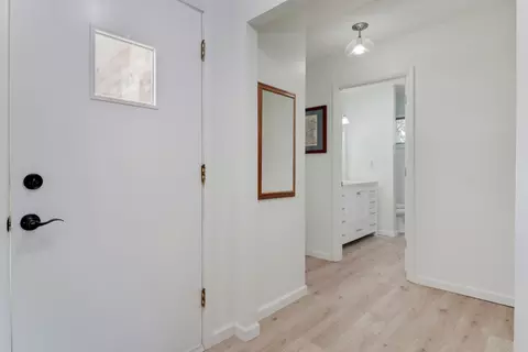 Entry Way - 2202 E Lincoln St #7, Bloomington, IL 61701 photo 1 of 3