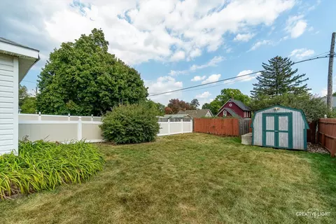 Exterior - 261 Perry St, Elgin, IL 60123 photo 6 of 6