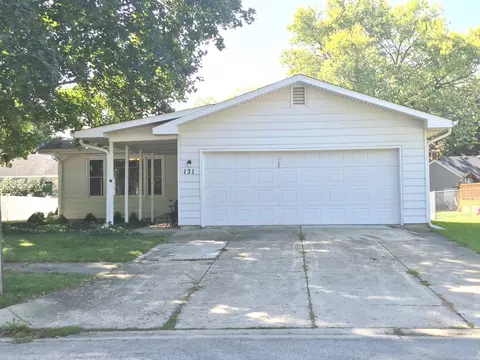 Exterior - 131 E Jackson St, Oswego, IL 60543 photo 3 of 7