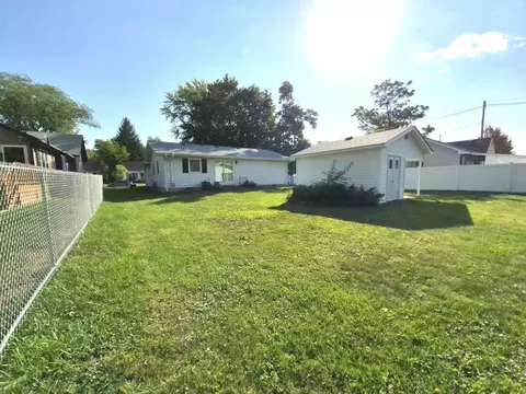 Exterior - 131 E Jackson St, Oswego, IL 60543 photo 7 of 7