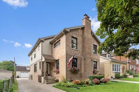 7315 W Lunt Ave, Chicago, IL 60631