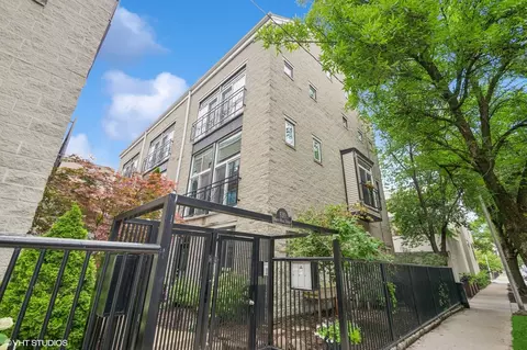 530 N Wood St #D, Chicago, IL 60622