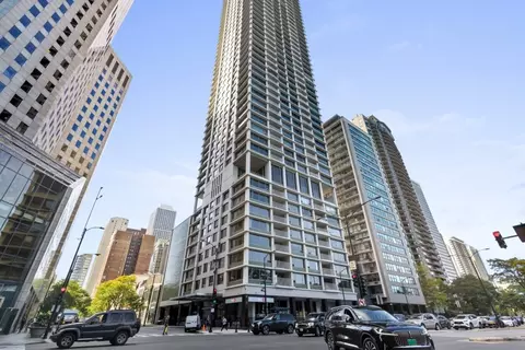 1000 N Lake Shore Plz #13A, Chicago, IL 60611