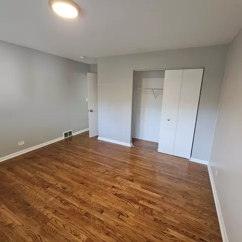 Bedroom - 1291 Phoenix Dr, Des Plaines, IL 60018 photo 5 of 5