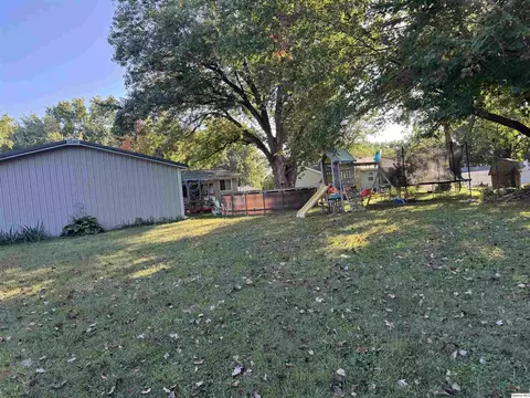 419 Willow, Payson, IL 62360 photo 3