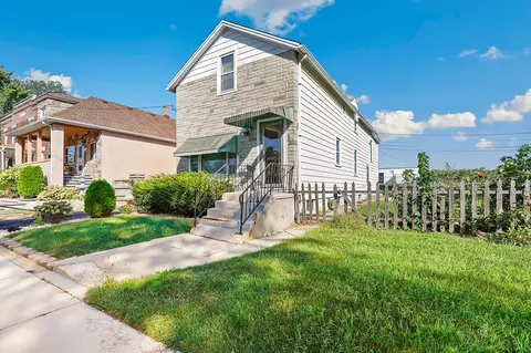 Exterior - 331 E 22nd St, Chicago Heights, IL 60411 photo 2 of 5
