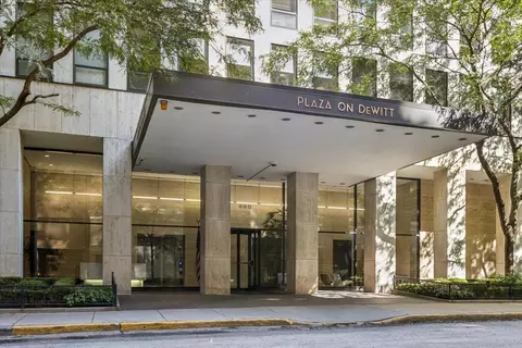 260 E Chestnut St #2310, Chicago, IL 60611