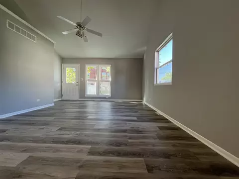 Living - 542 E Downer Pl, Aurora, IL 60505 photo 2 of 2