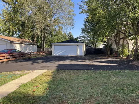 Exterior - 542 E Downer Pl, Aurora, IL 60505 photo 2 of 2