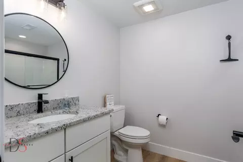 Bath - 40 Waterside Way, Ottawa, IL 61350 photo 3 of 3