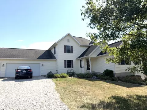 Exterior - 16555 Mclean Rd, Danvers, IL 61732 photo 16 of 16