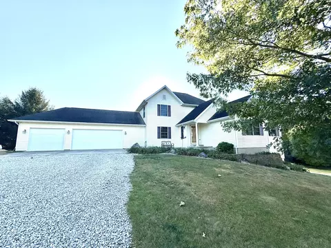 16555 Mclean Rd, Danvers, IL 61732