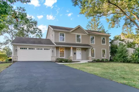 205 White Fawn Trl, Downers Grove, IL 60516