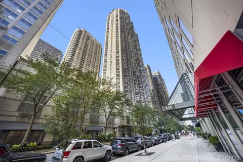 401 E Ontario St #4404, Chicago, IL 60611