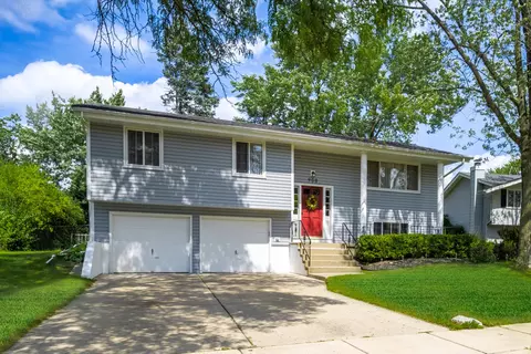908 Jeffery Ct, Schaumburg, IL 60193