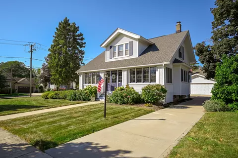 534 Western Ave, Glen Ellyn, IL 60137