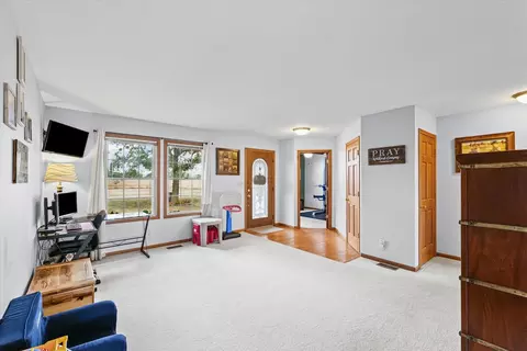 Other - 424 E Newton St, Mansfield, IL 61854 photo 1 of 8