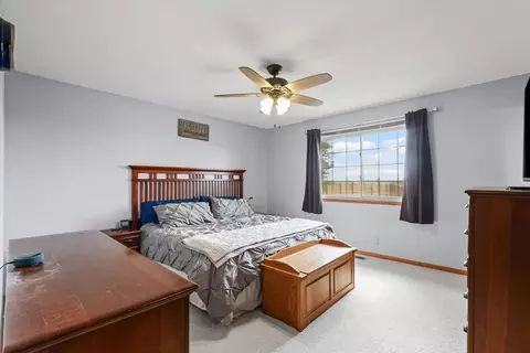 Bedroom - 424 E Newton St, Mansfield, IL 61854 photo 1 of 3