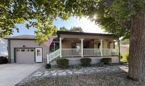 322 N Main St, Elliott, IL 60933