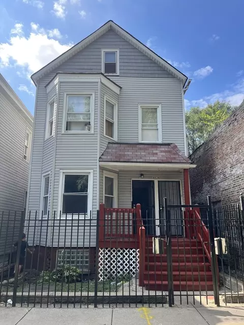 8834 S Exchange Ave, Chicago, IL 60617